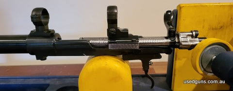 427343