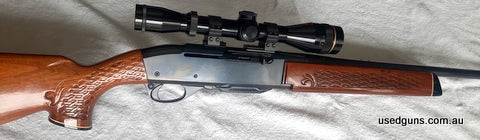 427703