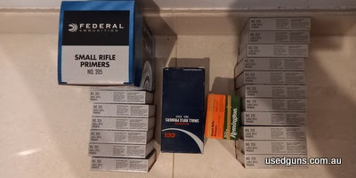 565600