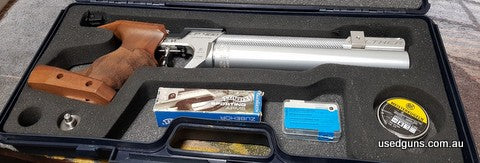 415716