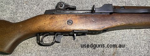 431738