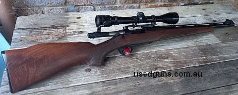 439243