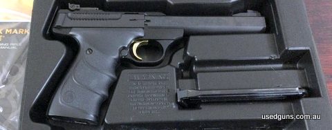 443180