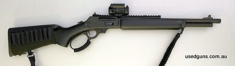 443618