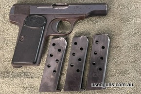 443775