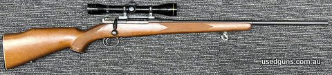 443957