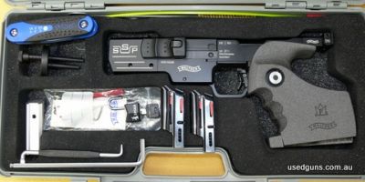 445998
