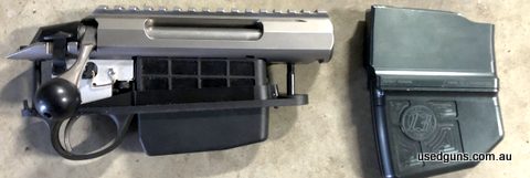 451046