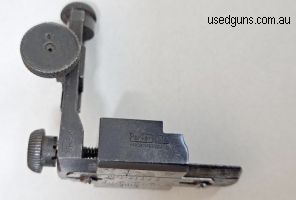 465884