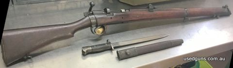 468914