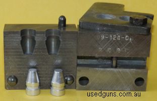 484312