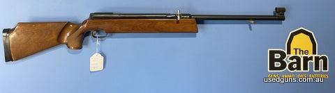 491743