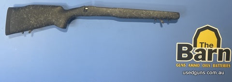 493810