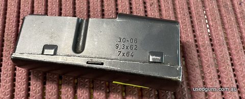 548332