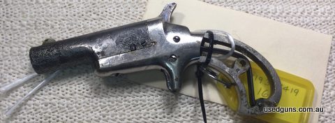 564963