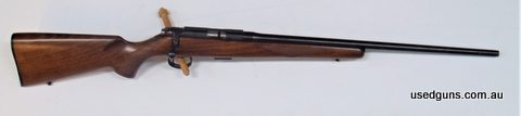 608731