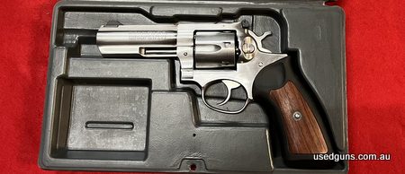 620133