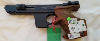 729590