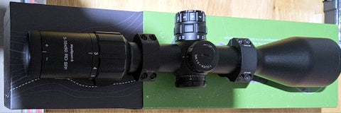 732001