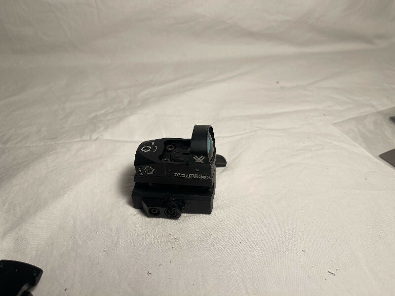23028915