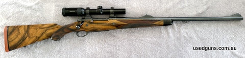 693082